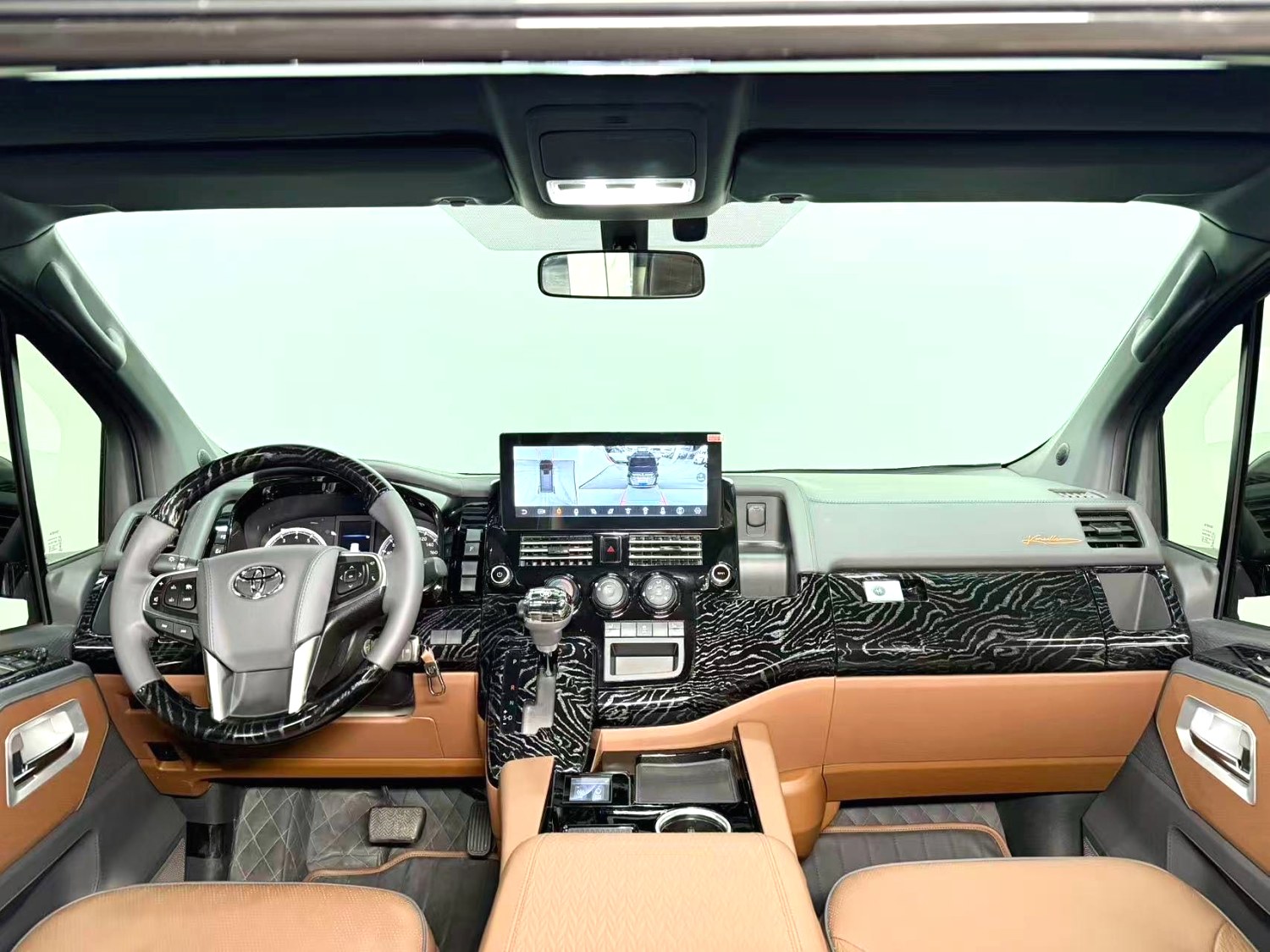 Toyota Hiace 3.5 Middle East Spec Automatic Van - 图片 5