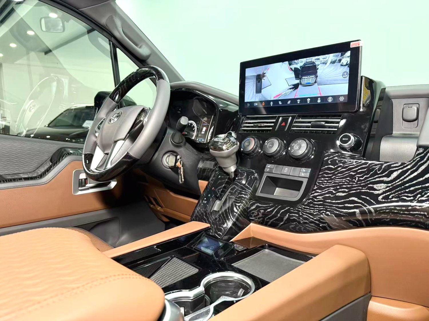 Toyota Hiace 3.5 Middle East Spec Automatic Van - 图片 6