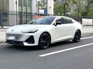 Changan 2022 UNI-V 1.5T Premium Edition Automatic Transmission