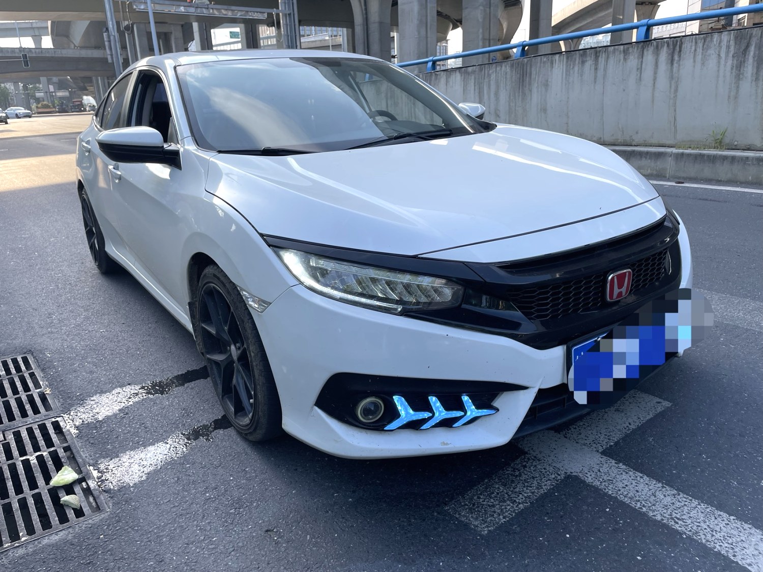 Honda Civic 2016 1.5T CVT 220Turbo Luxury Version, Automatic