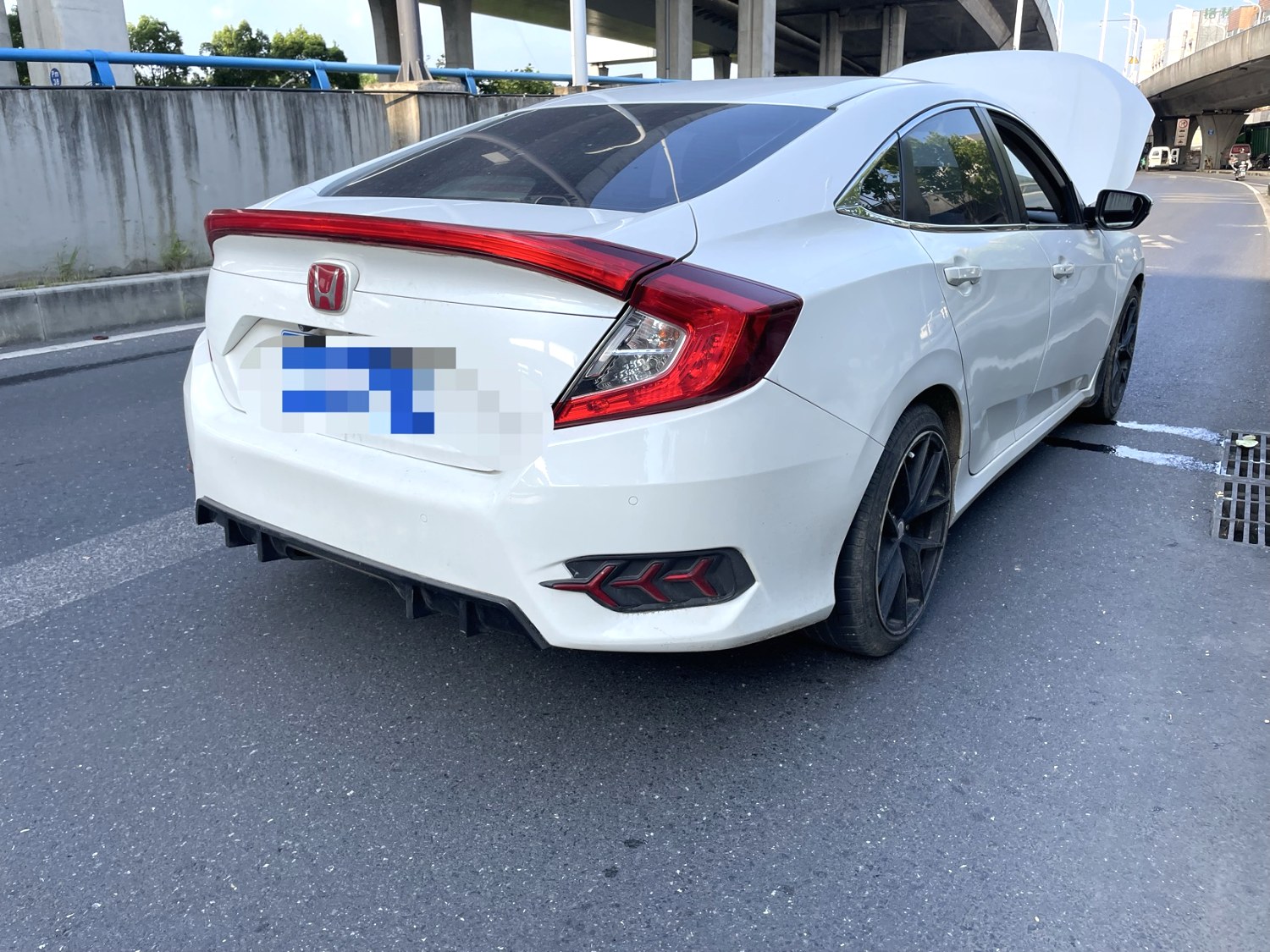 Honda Civic 2016 1.5T CVT 220Turbo Luxury Version, Automatic - 图片 3