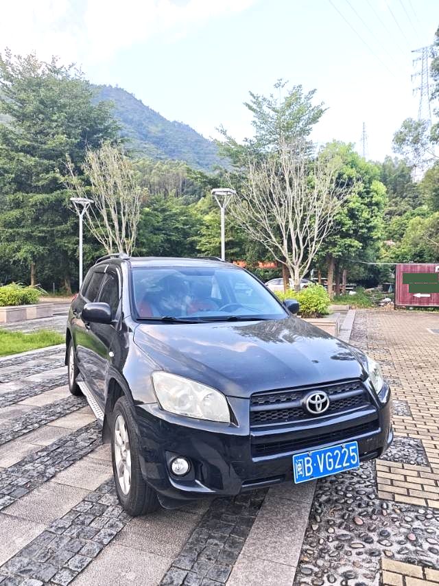 Toyota 2010 RAV4 2.0L Luxury Upgraded Version Automatic - 图片 3
