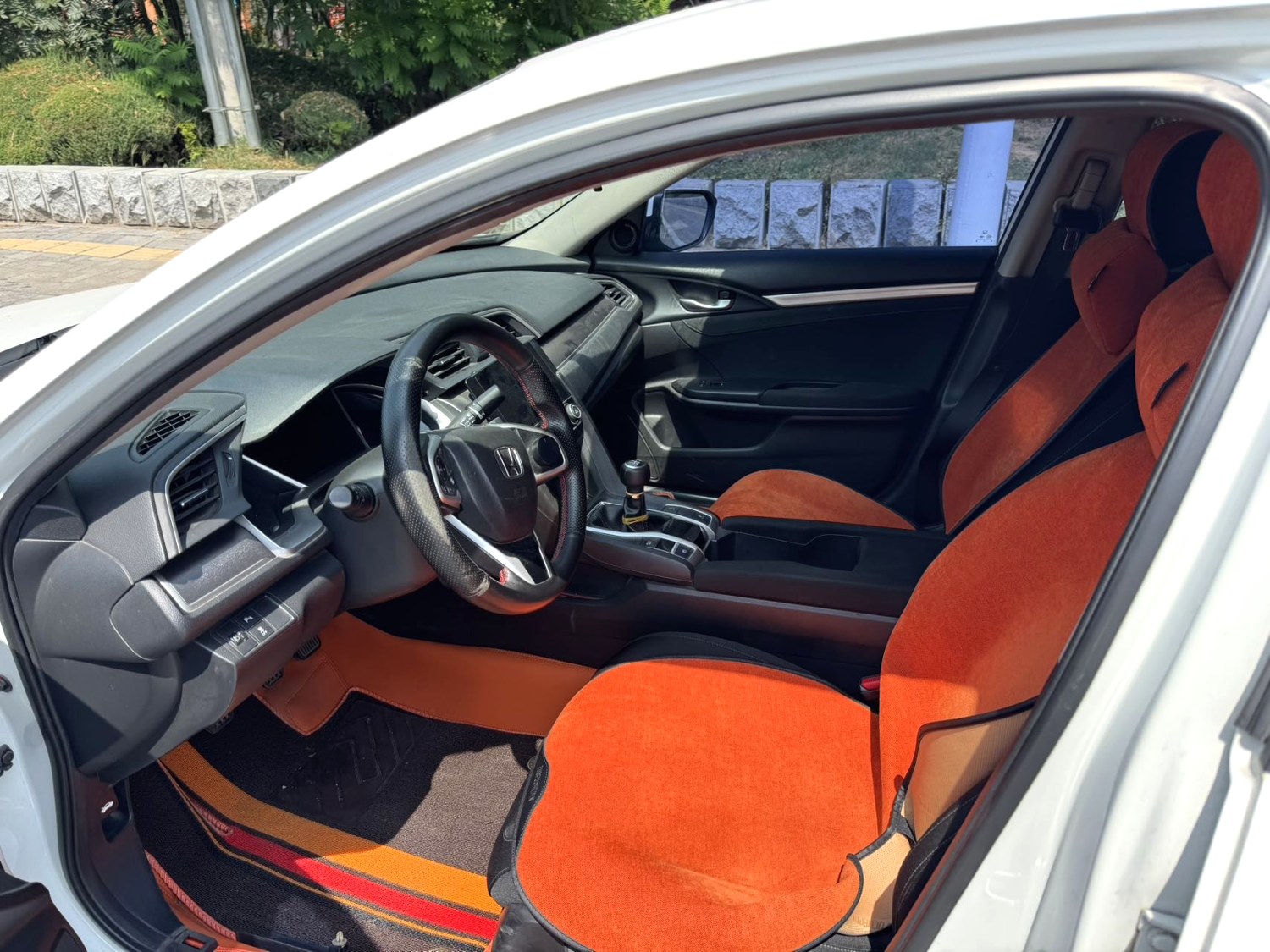 Honda Civic 2016 1.5T 220TURBO Luxury Version, Manual - 图片 4